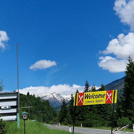 Tattoo Pension Mit Restaurant Und Tattoo-Studio Mörtschach Екстериор снимка