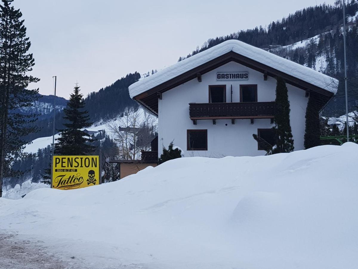 Tattoo Pension Mit Restaurant Und Tattoo-Studio Mörtschach Екстериор снимка