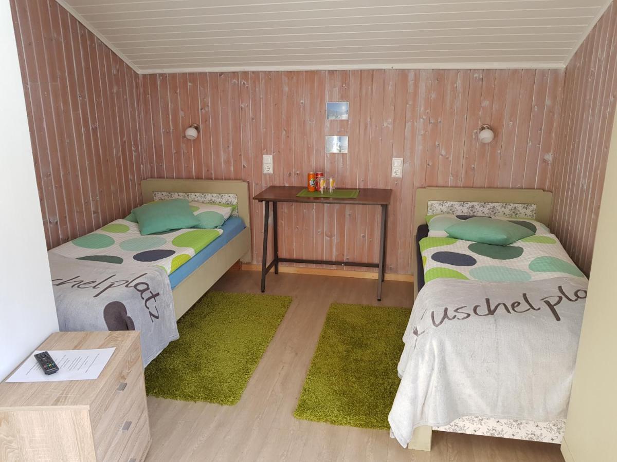 Tattoo Pension Mit Restaurant Und Tattoo-Studio Mörtschach Екстериор снимка